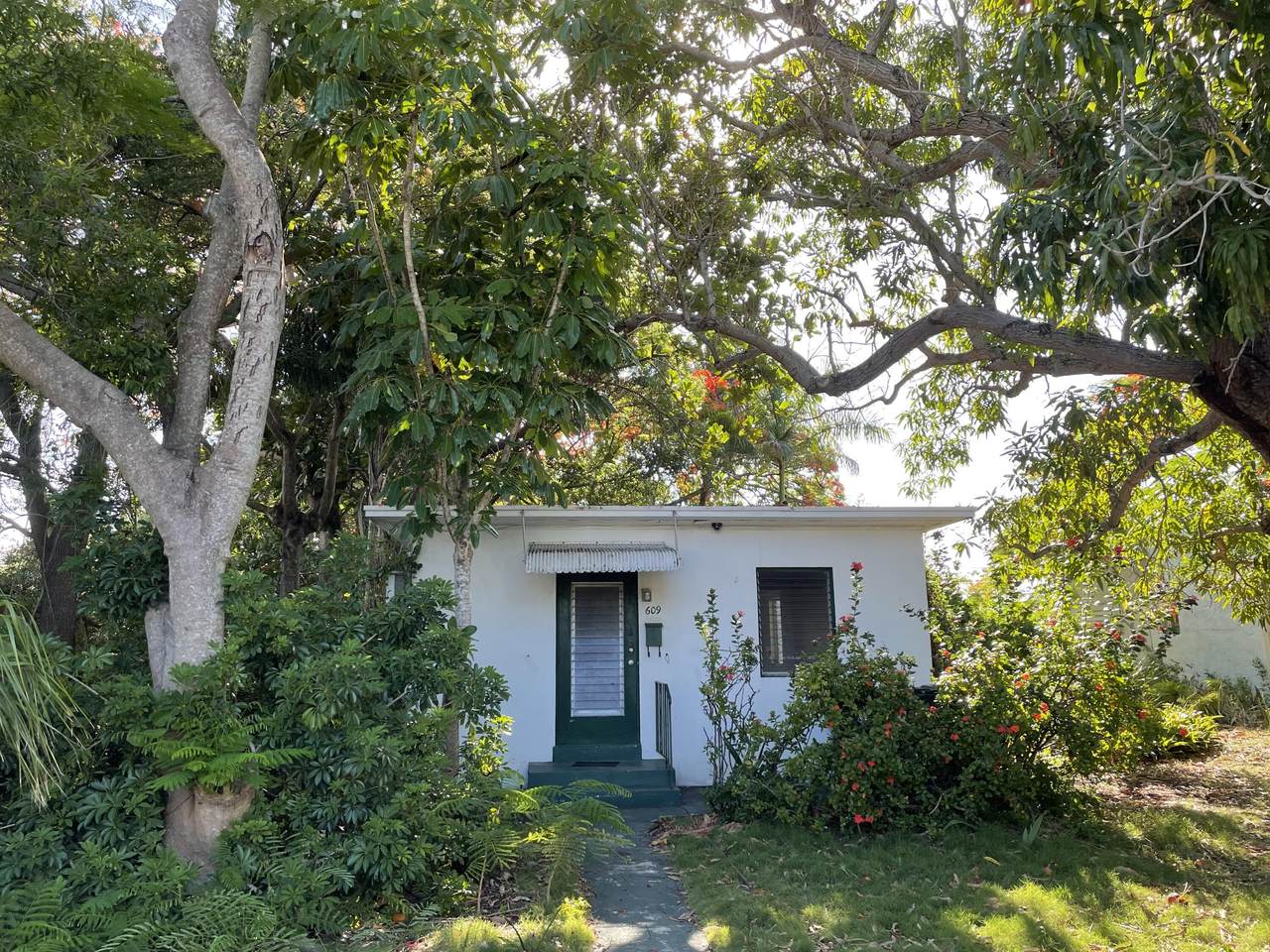 609 D Street - Photo 1