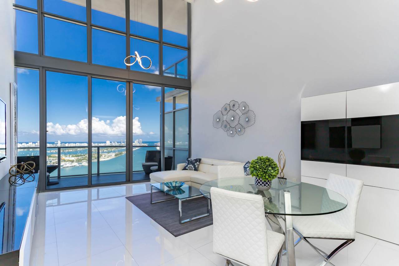 1100 Biscayne Boulevard - Photo 1