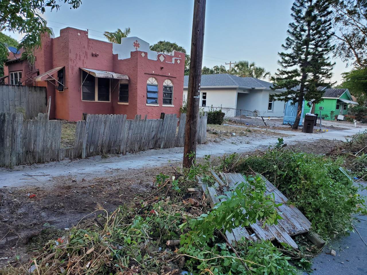 723 53rd Street - Photo 1