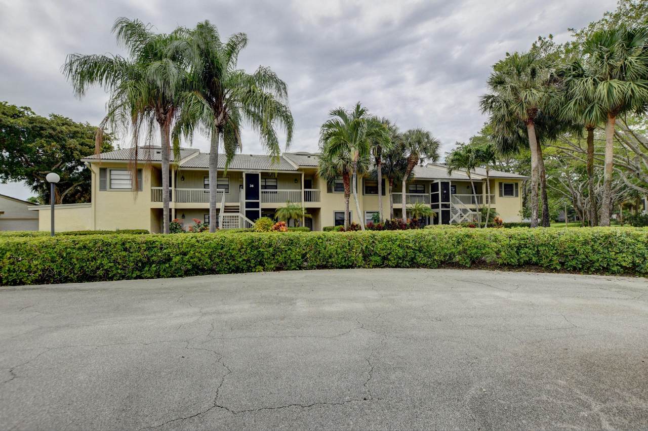 36 Eastgate Drive - Photo 1