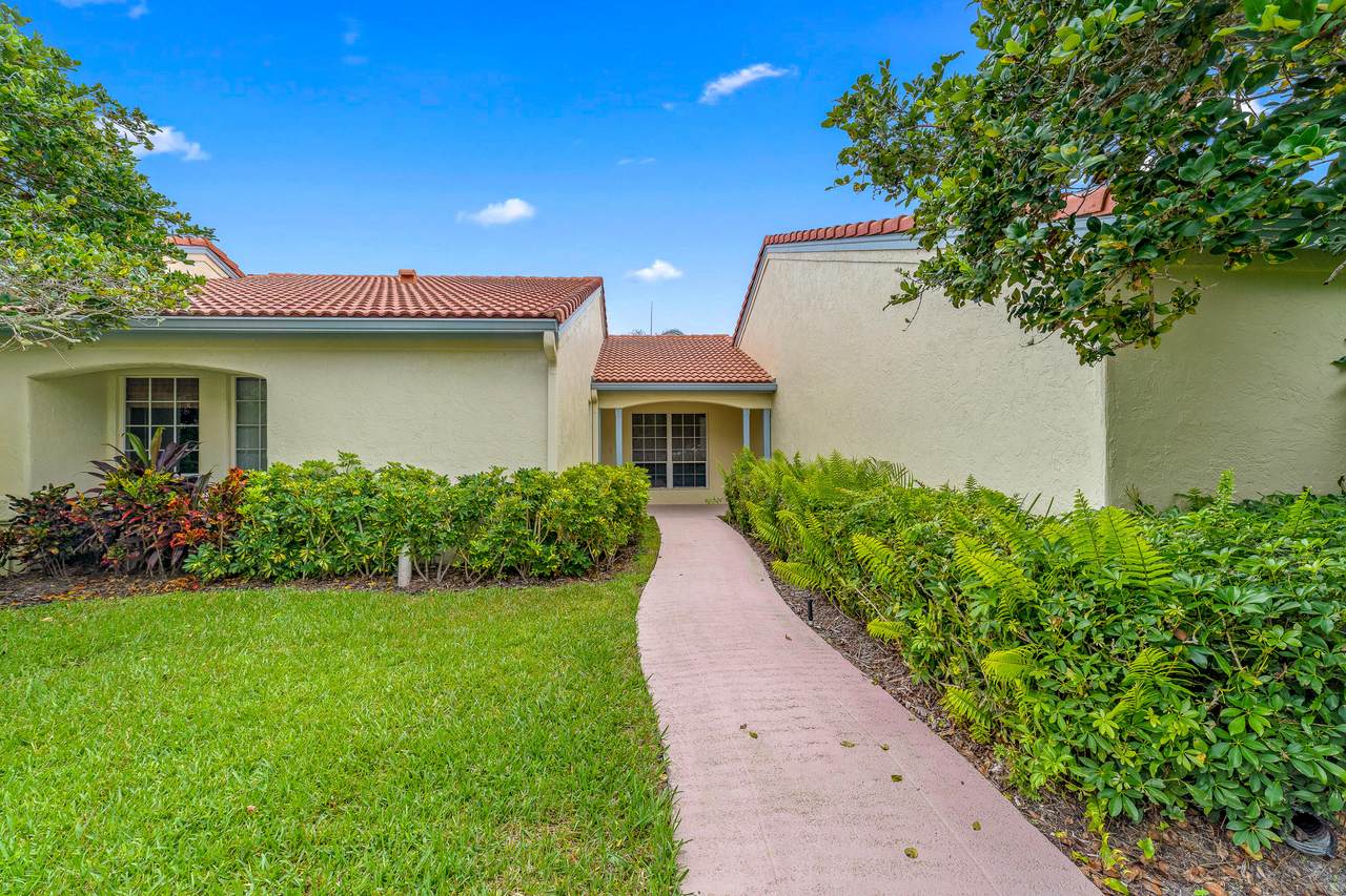 2474 Vista Del Prado Drive - Photo 1