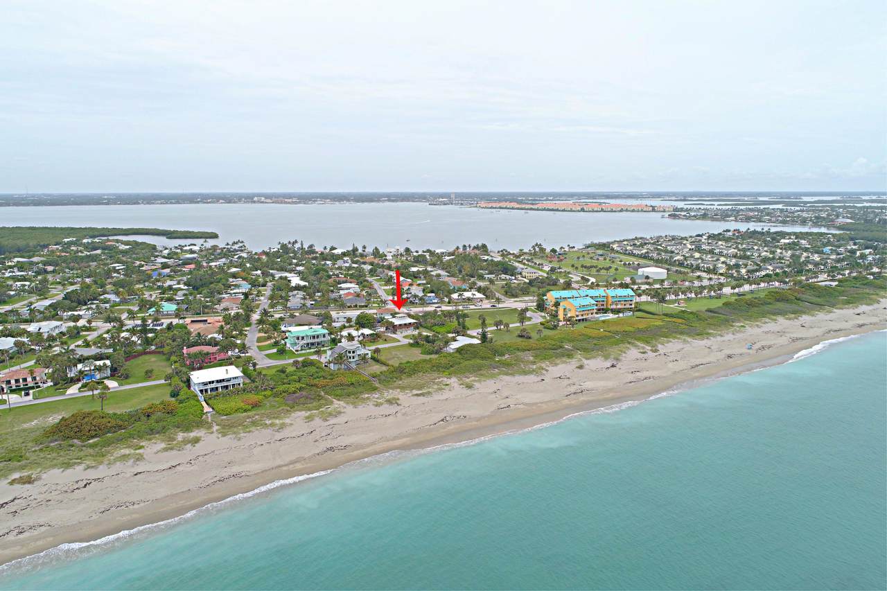 1611 Surfside Drive - Photo 1