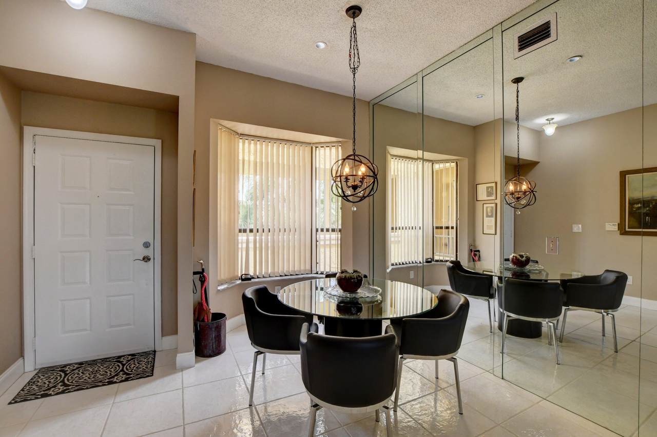 7508 La Paz Boulevard - Photo 1