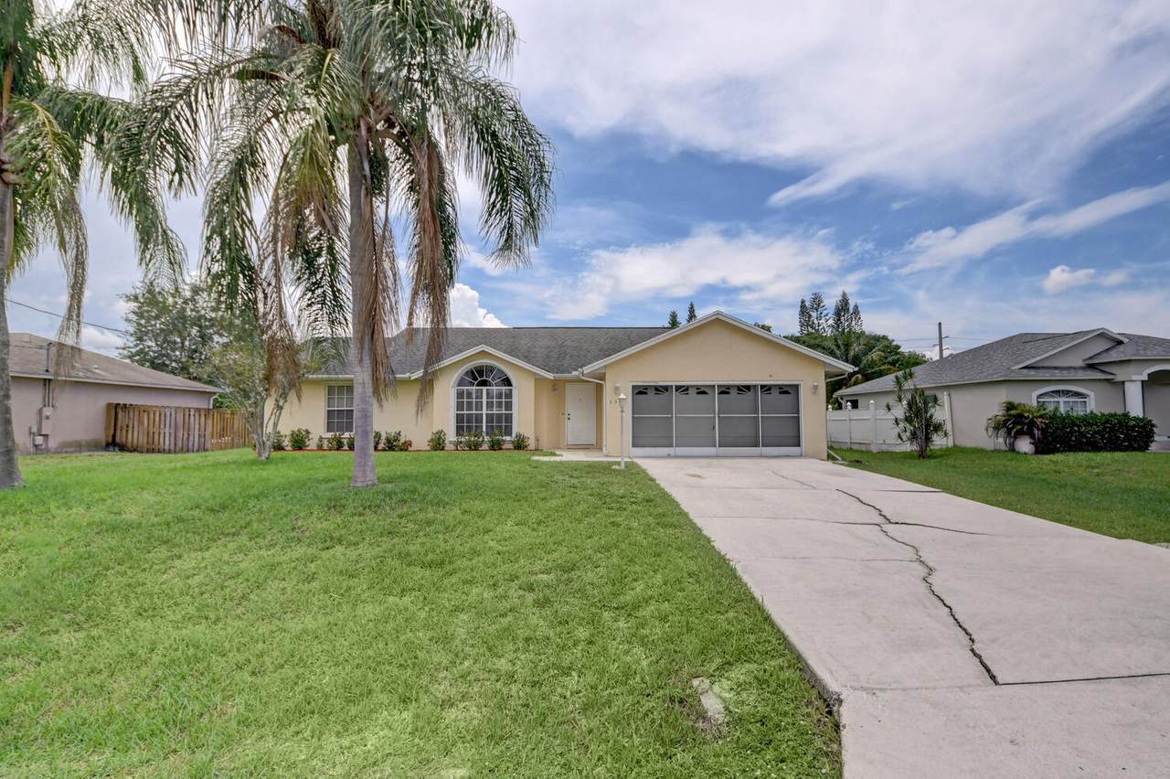 538 Cardinal Drive - Photo 1