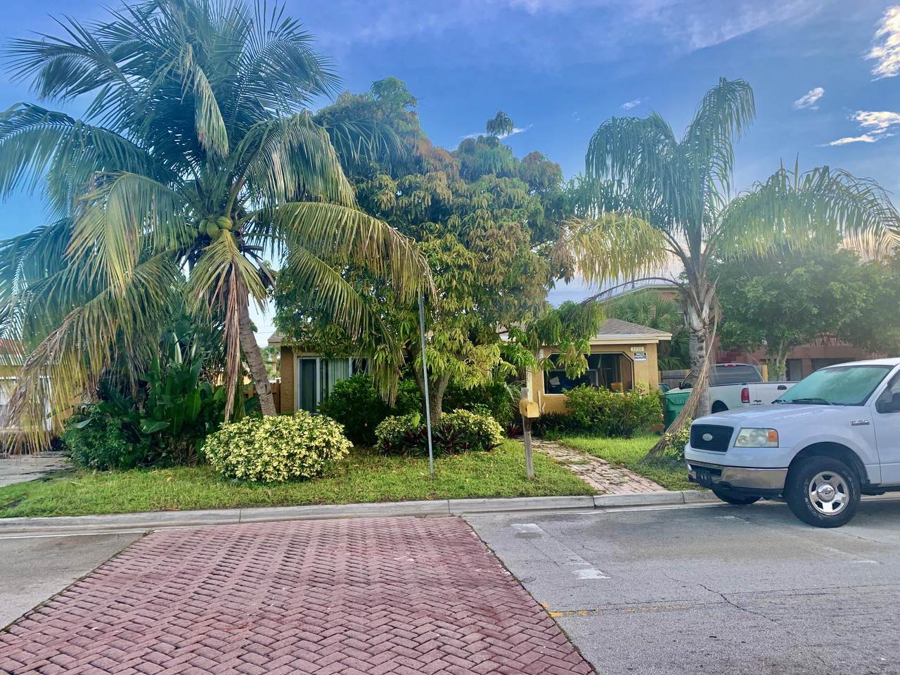 1224 31st Street - Photo 1