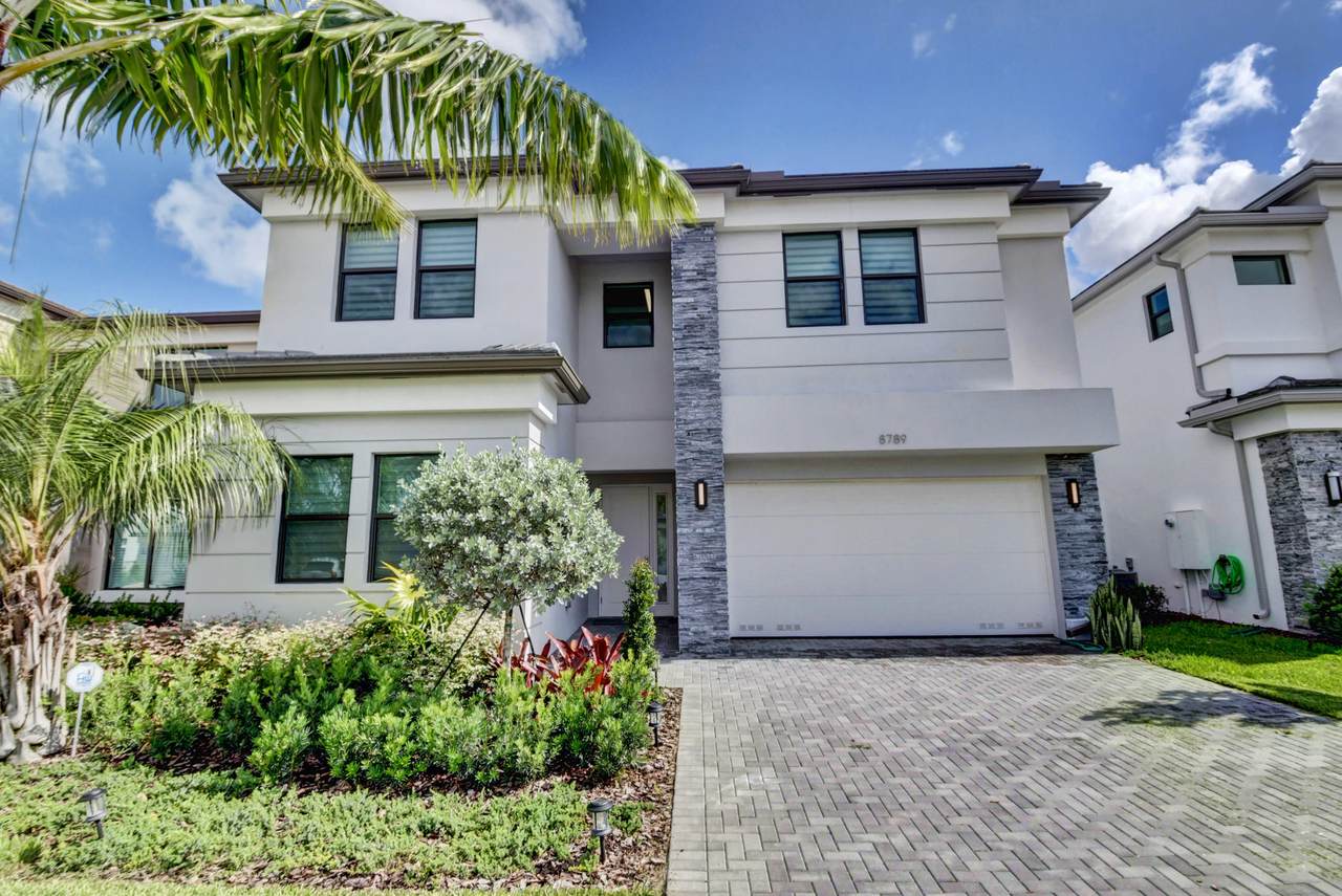 8789 Quiet Inlet Lane - Photo 1