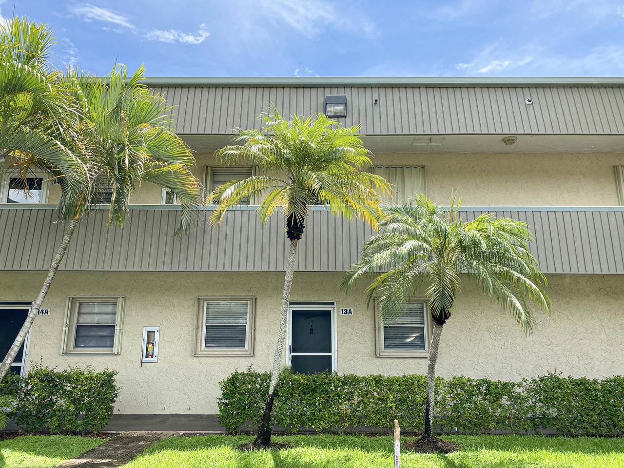 126 Sparrow Drive - Photo 1