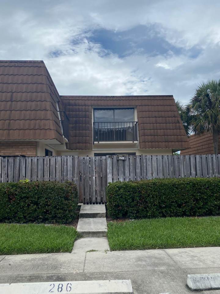 158 Heritage Way - Photo 1