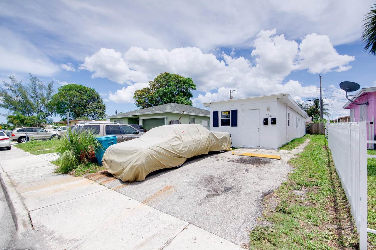 430 12th Avenue - Photo 1