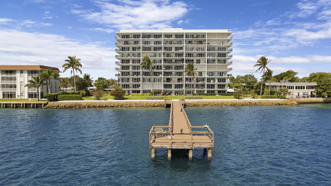 3040 Lake Shore Drive - Photo 1