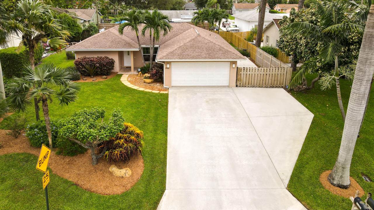 4815 Dolphin Drive - Photo 1