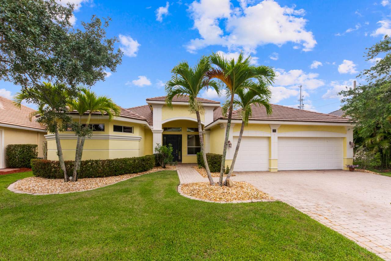 759 River Bend Circle - Photo 1