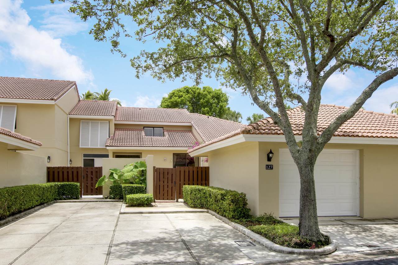 127 Old Meadow Way - Photo 1