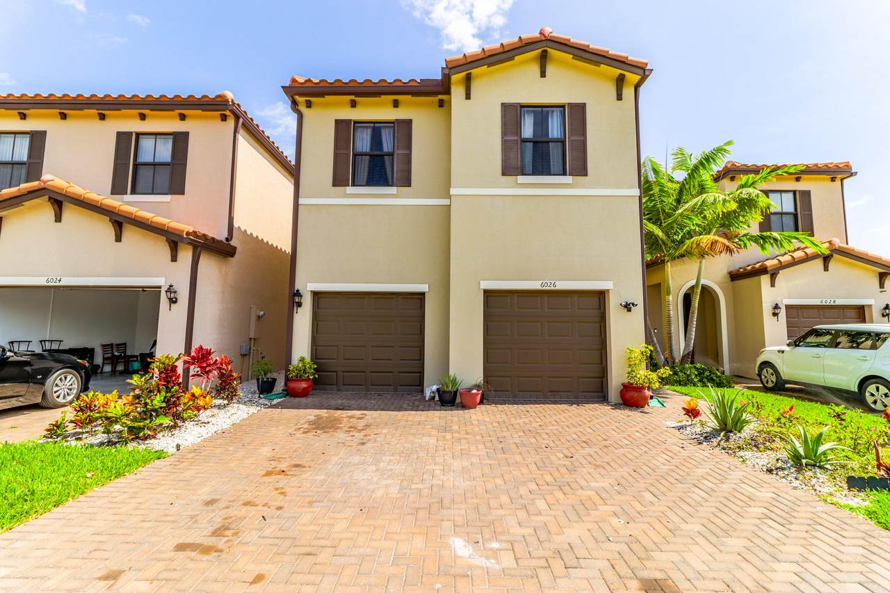 6026 Pine Tree Way - Photo 1