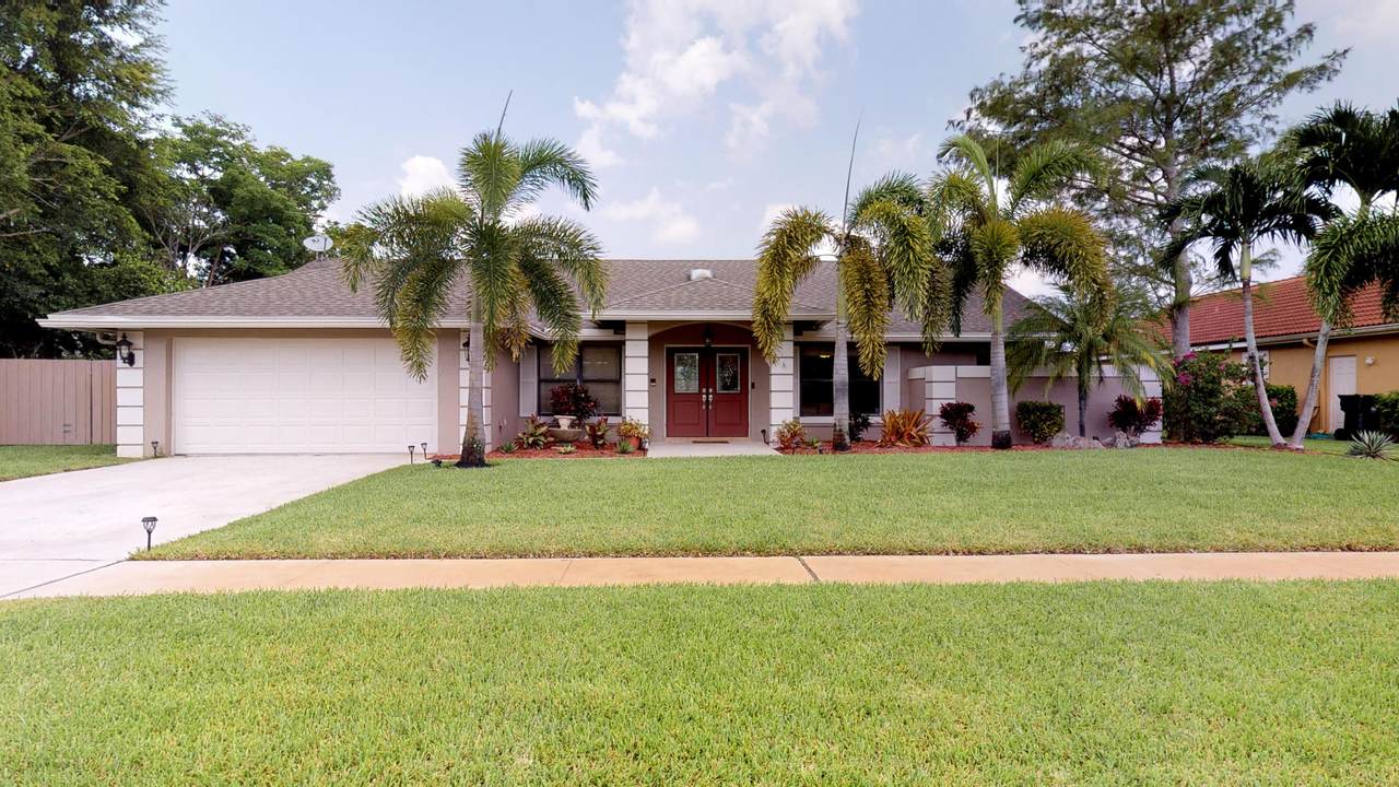 1835 Staimford Circle - Photo 1