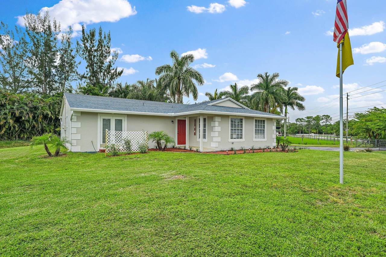12484 67th Street - Photo 1