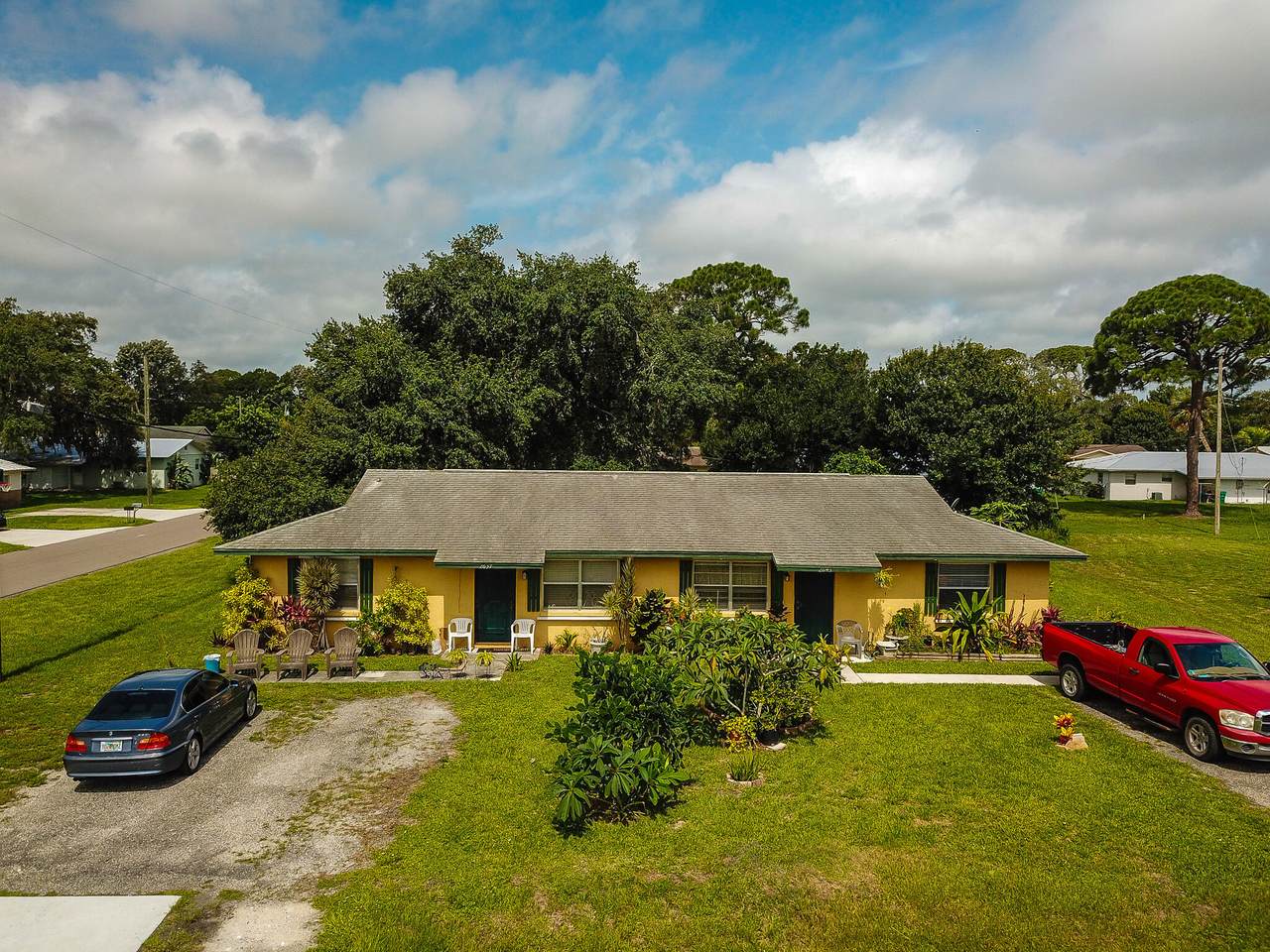 2637 Niagara Avenue - Photo 1