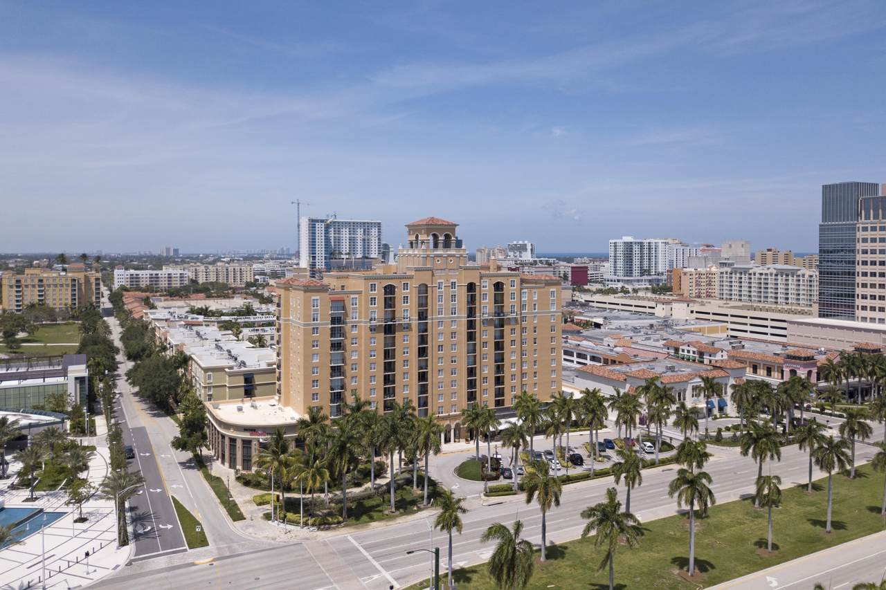 651 Okeechobee Boulevard - Photo 1