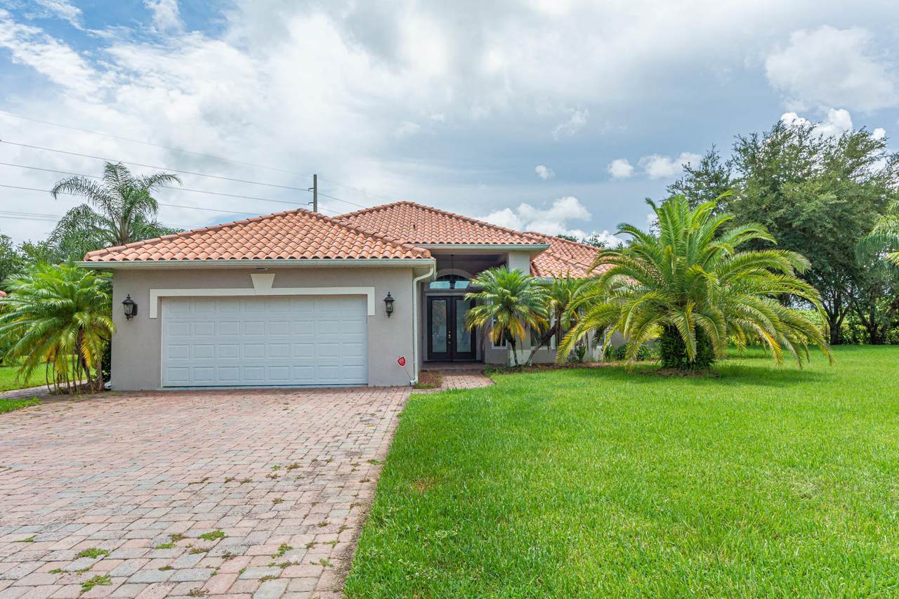5853 Ridge Circle - Photo 1