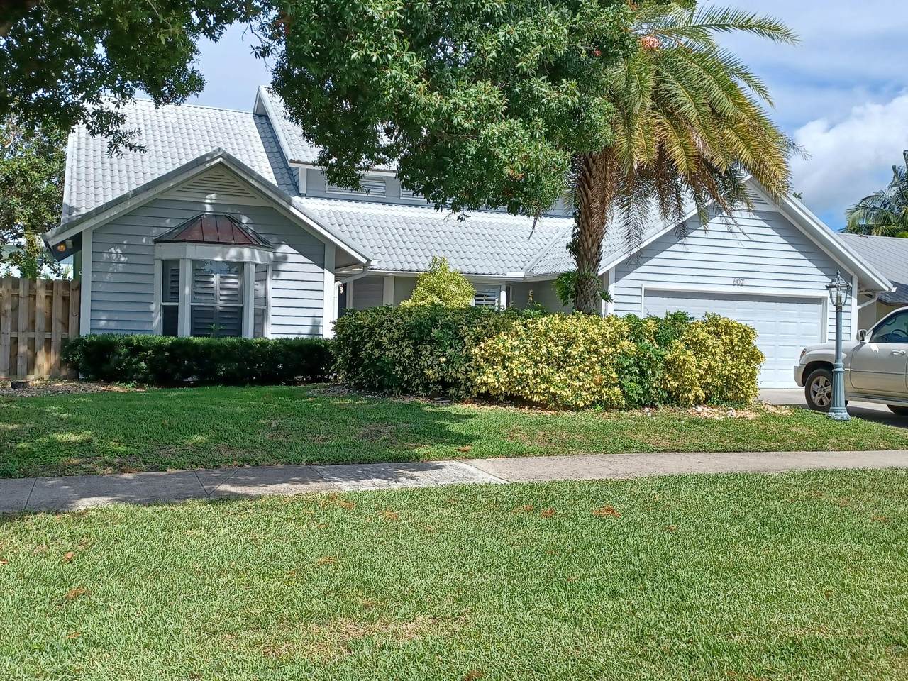 602 Greenwood Drive - Photo 1