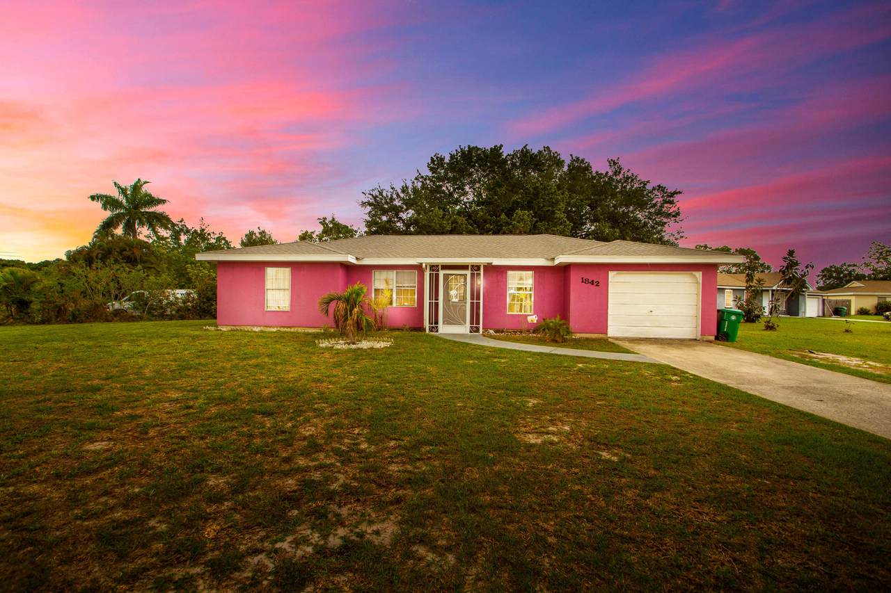 1842 Oxmoor Court - Photo 1