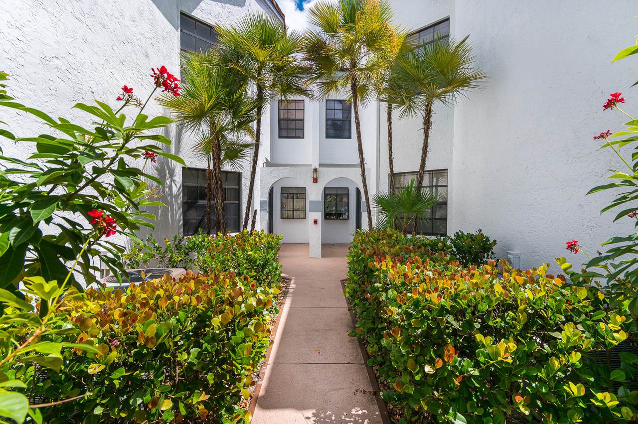 5419 Firenze Drive - Photo 1