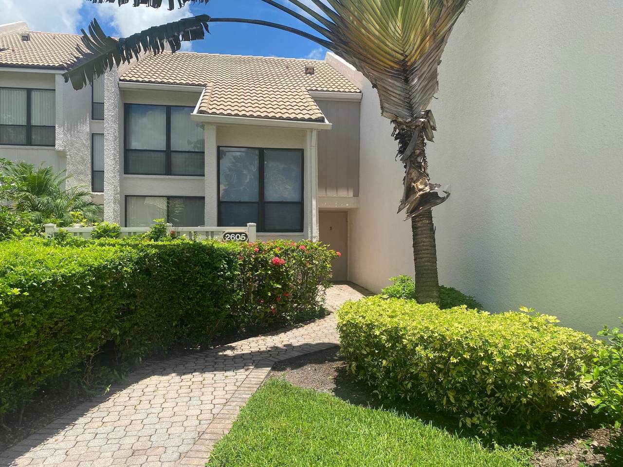 2605 Bridgewood Drive - Photo 1
