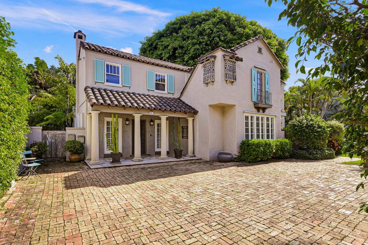 419 28th Street - Photo 1