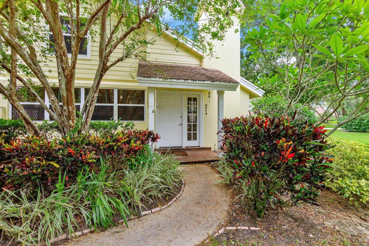 3774 Sunset Trace Circle - Photo 1