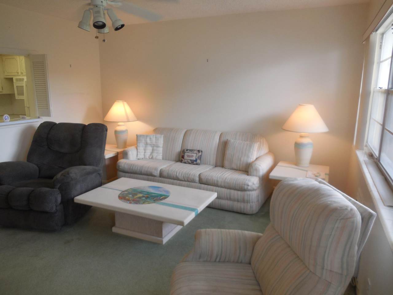 407 Windsor R - Photo 1