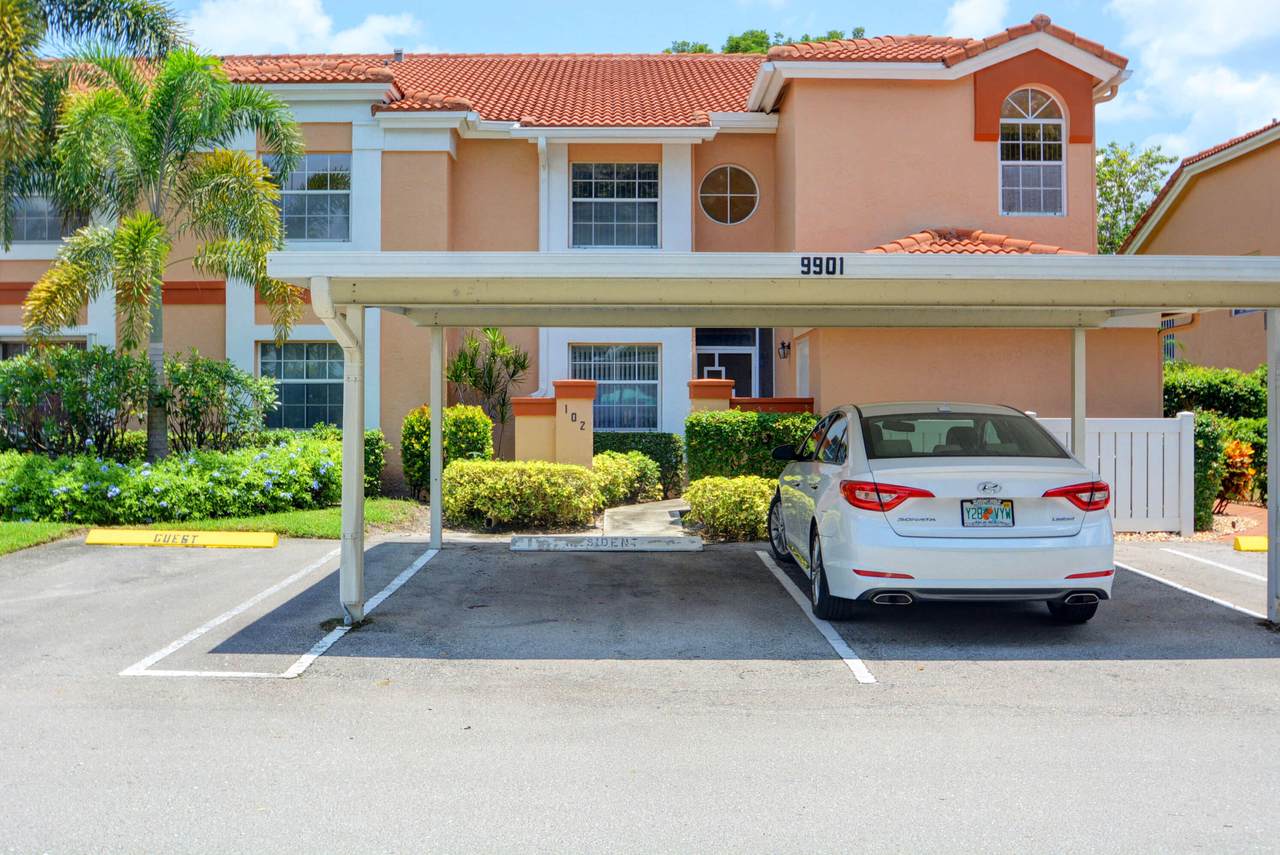 9901 Seacrest Circle - Photo 1