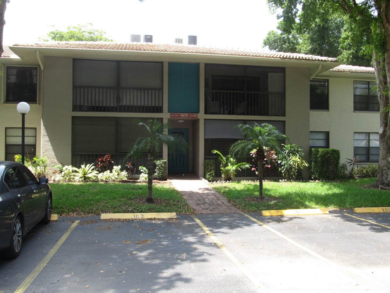 9875 Pineapple Tree Drive - Photo 1