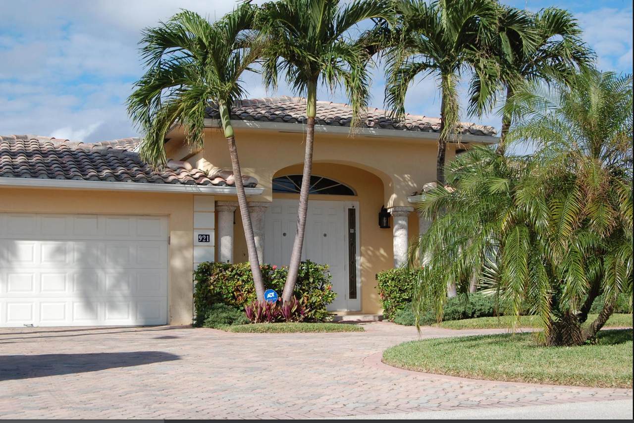 921 Bolender Drive - Photo 1