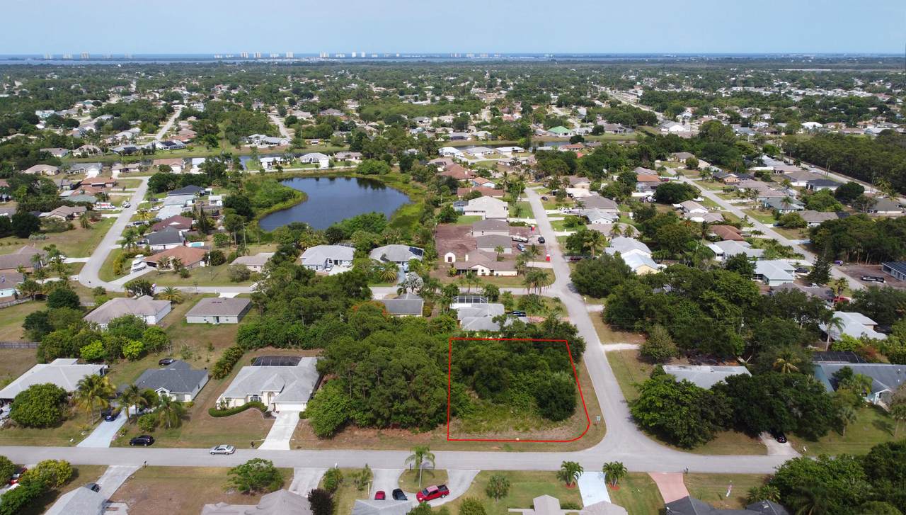 2301 Luau Avenue - Photo 1