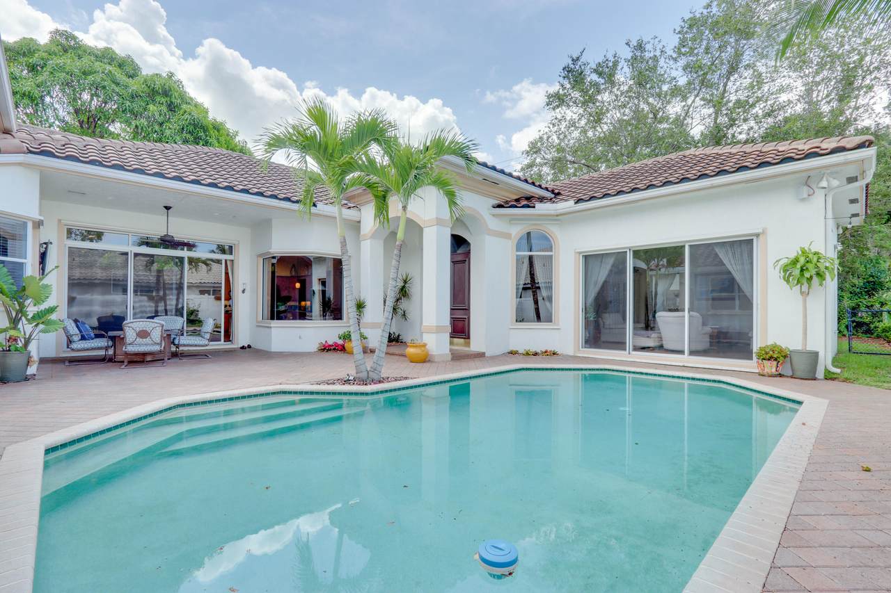 1660 15th Street - Photo 1