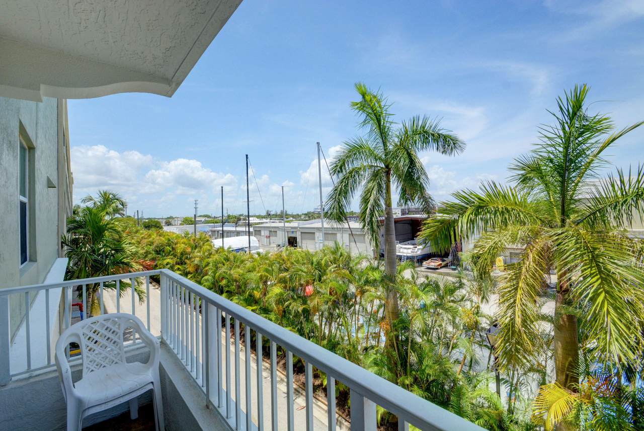 804 Windward Way - Photo 1