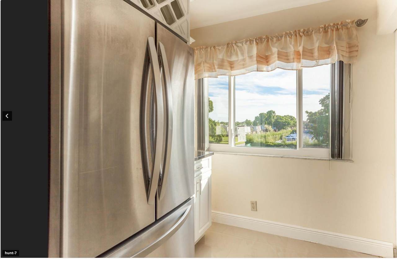 3200 Springdale Boulevard - Photo 1