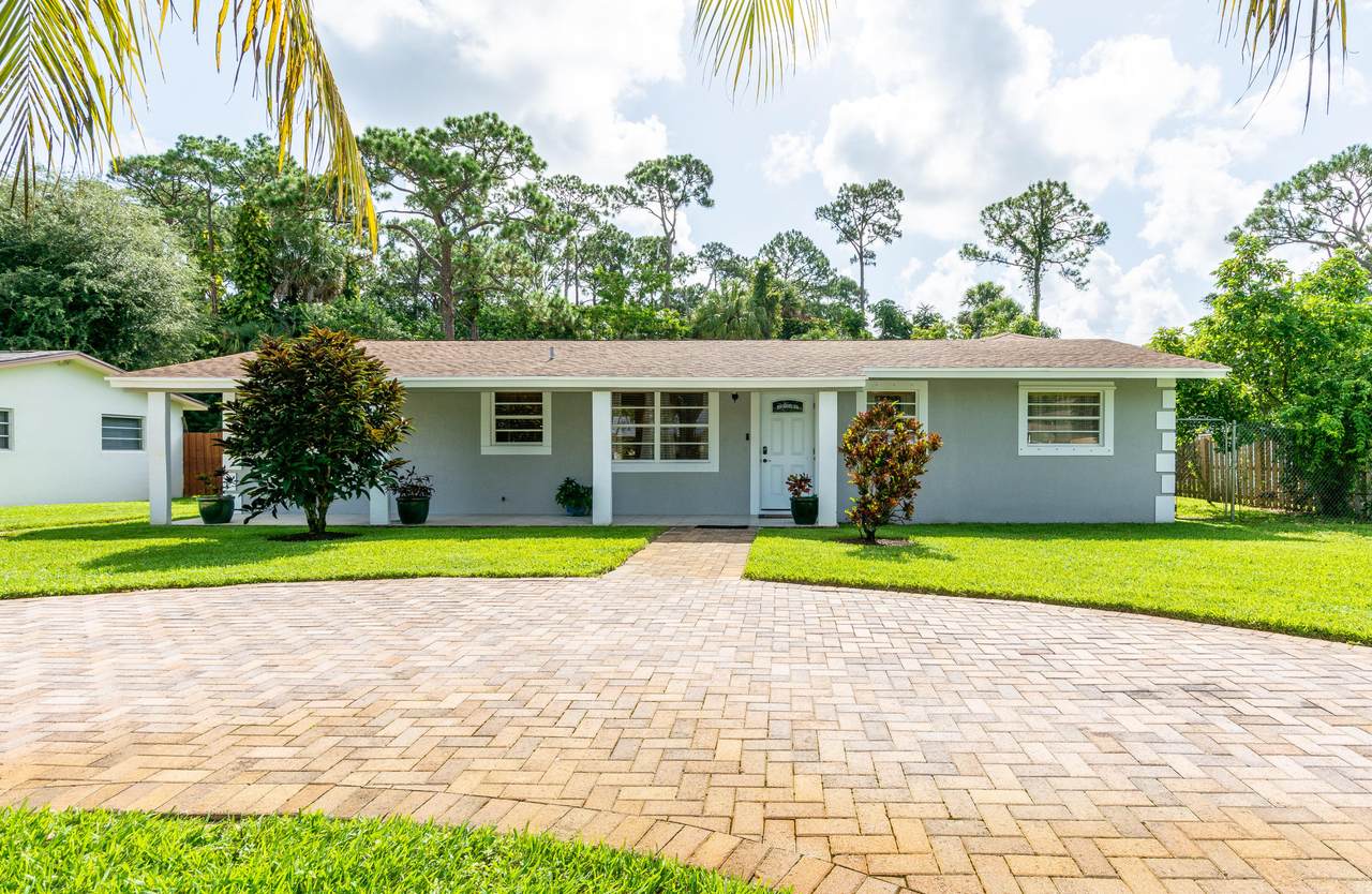 350 Forest Estate Drive - Photo 1