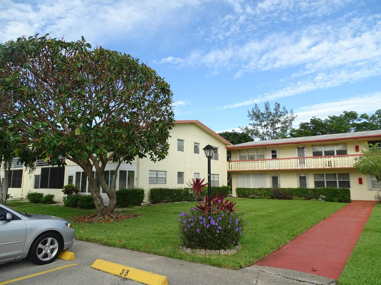 44 Camden B - Photo 1