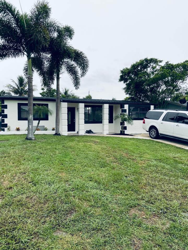 116 Arthur Court - Photo 1