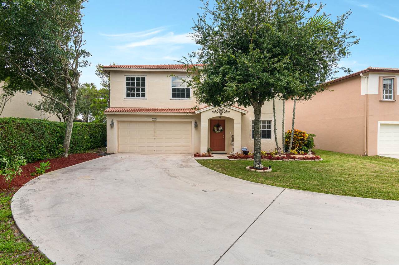 6755 Rainwood Cove Lane - Photo 1