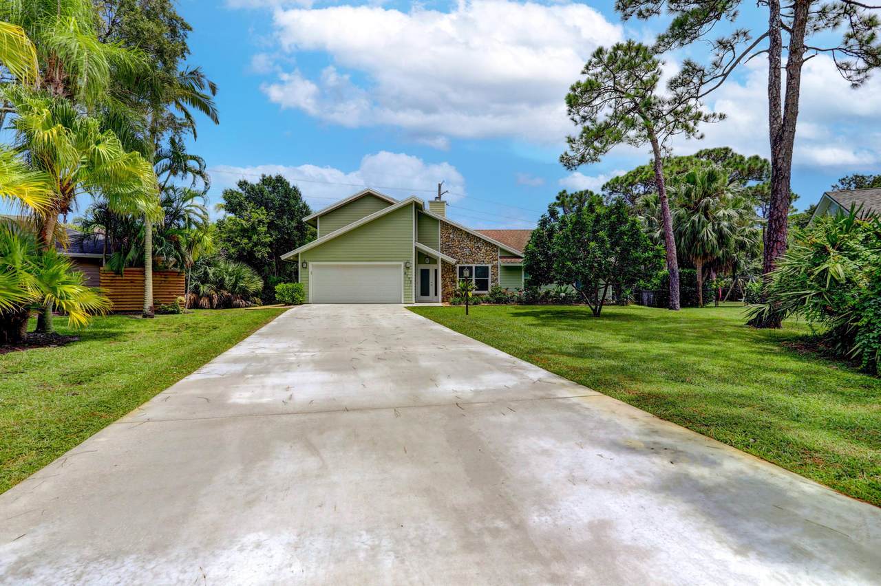 6195 Eagle's Nest Drive - Photo 1