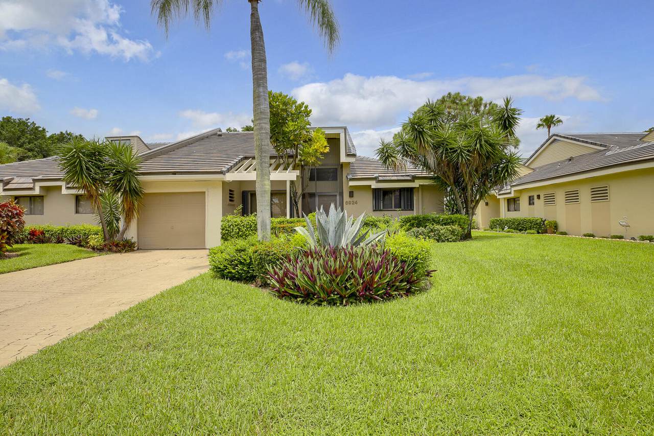 6924 Parisian Way - Photo 1