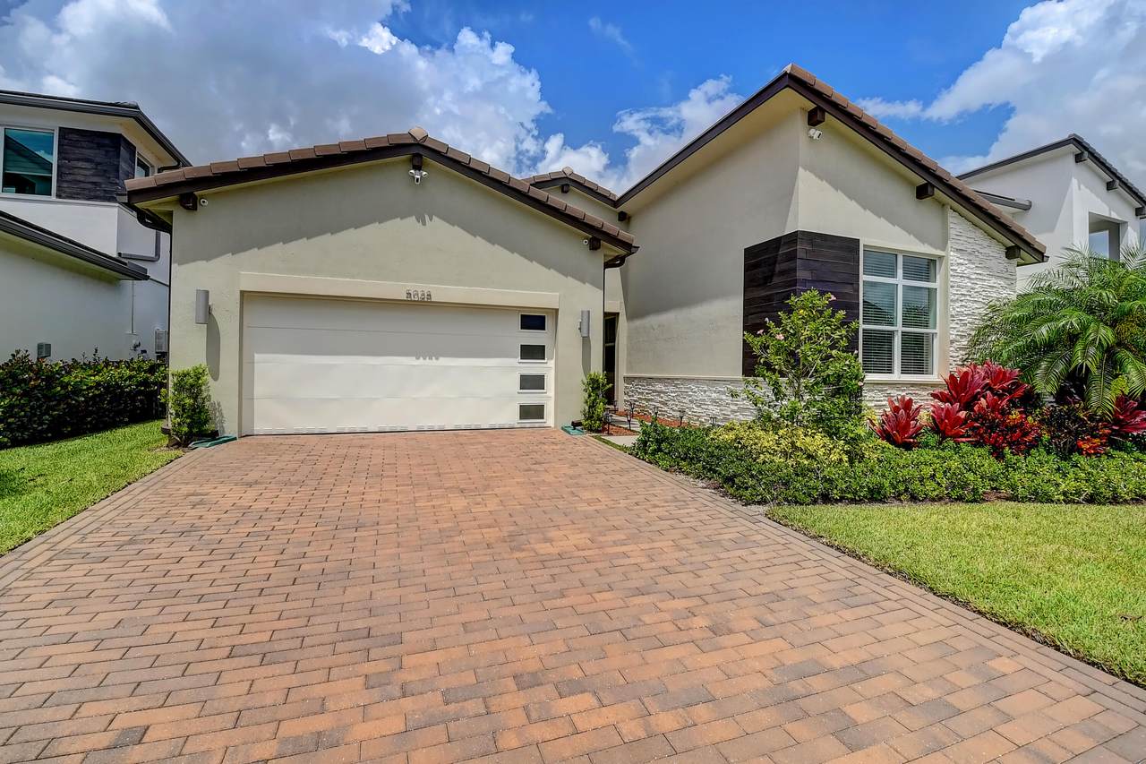 5028 Beland Drive - Photo 1