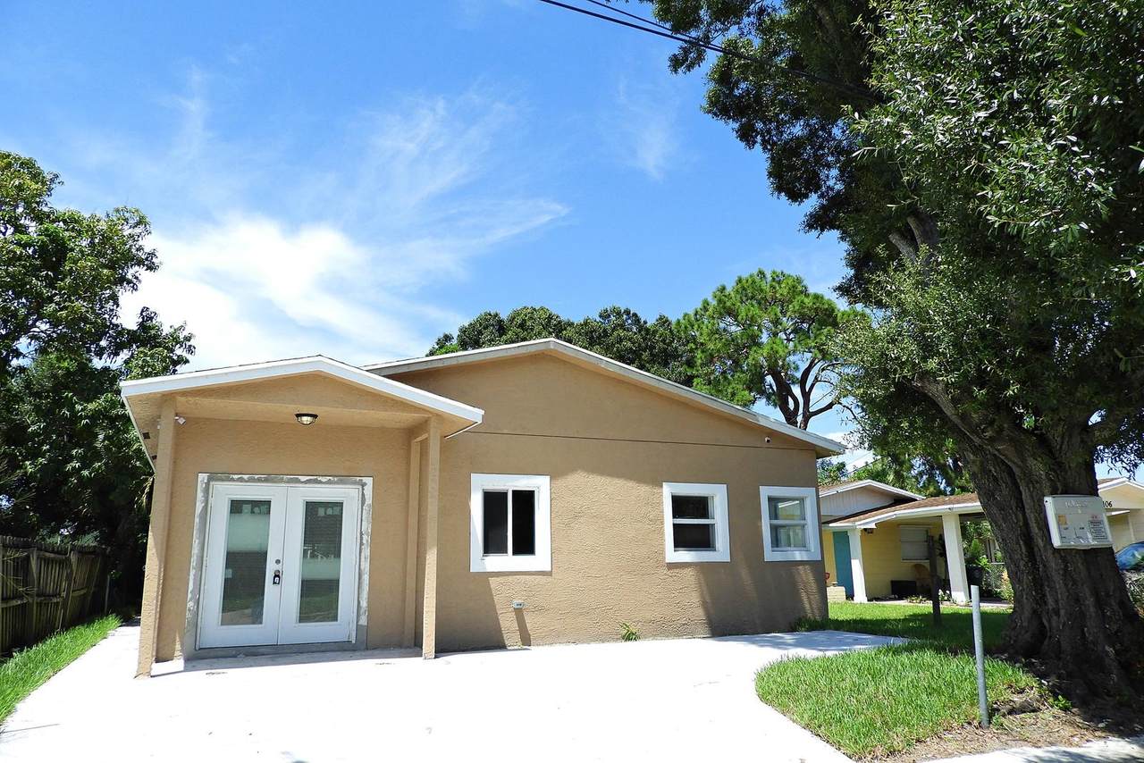 2108 Avenue G - Photo 1