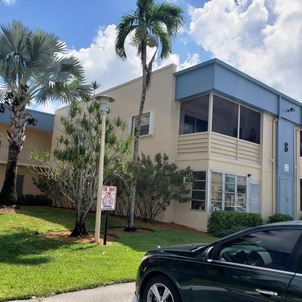 903 Flanders S - Photo 1