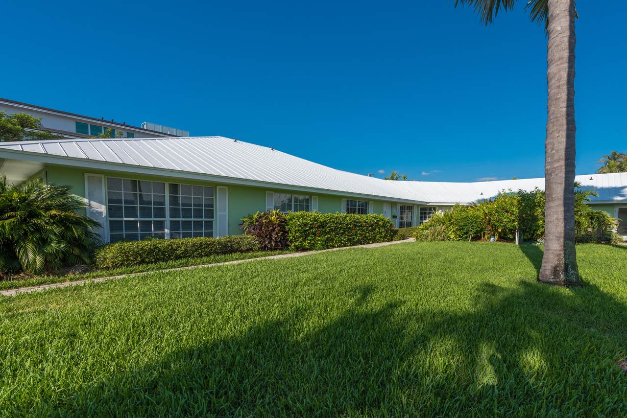 410 Venetian Drive - Photo 1