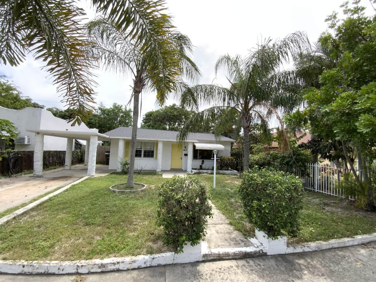 418 Kern Street - Photo 1