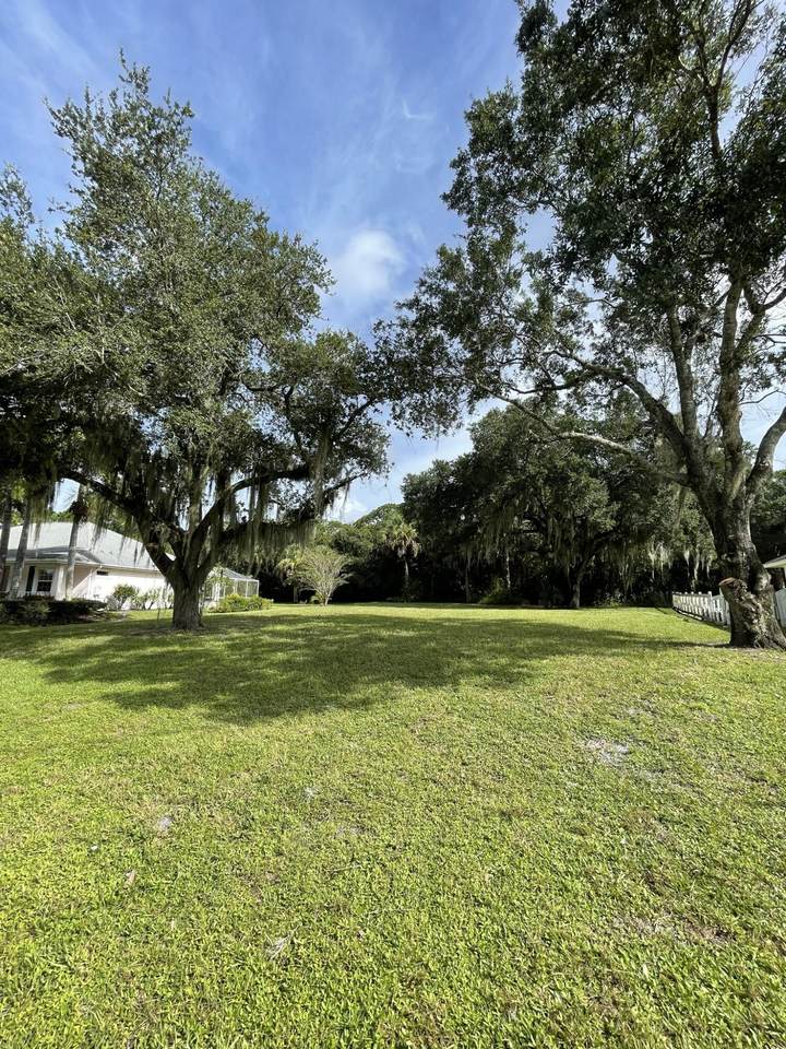 5424 Thyer Circle - Photo 1