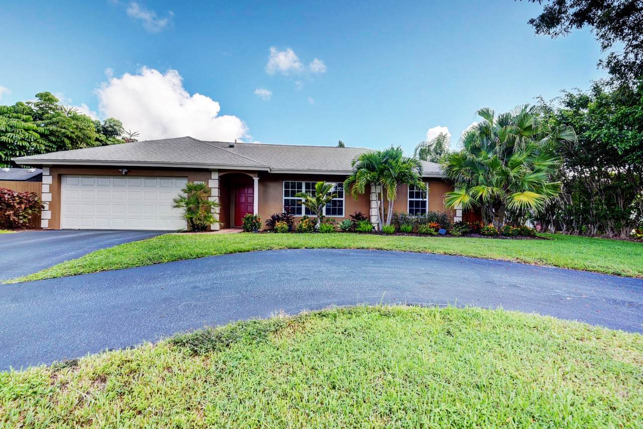 3655 Lakeview Boulevard - Photo 1